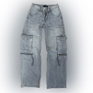 Aeropostale Mid Rise Gray Cargo Pants